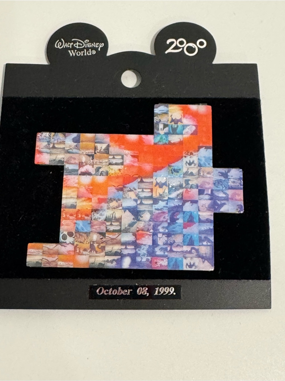 WALT DISNEY WORLD 1999-2000 Epcot Photo Mosaics Puzzle Piece pin October 8th